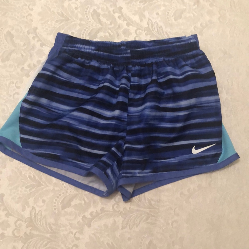 NWOT Nike girls shorts